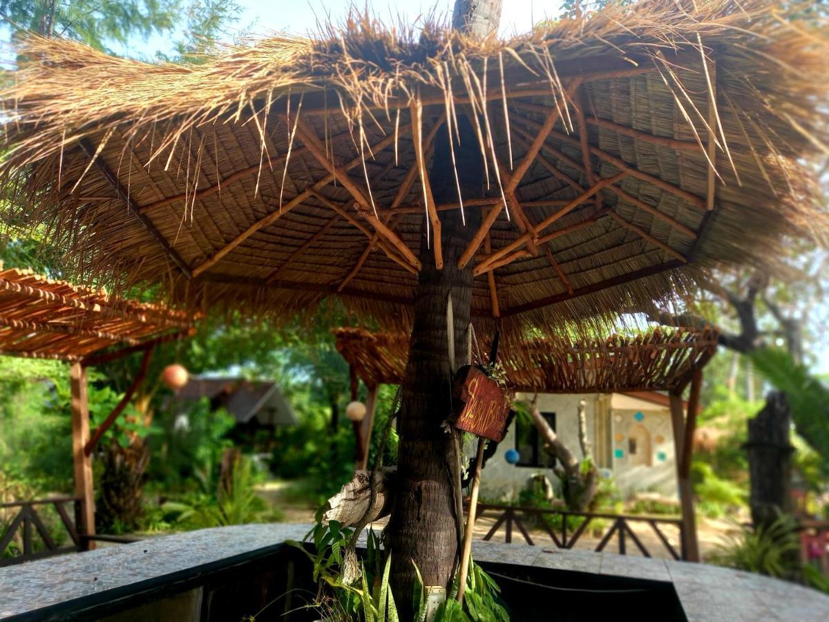 Sabai Sabai Beach Bungalows Koh Phayam Eksteriør bilde