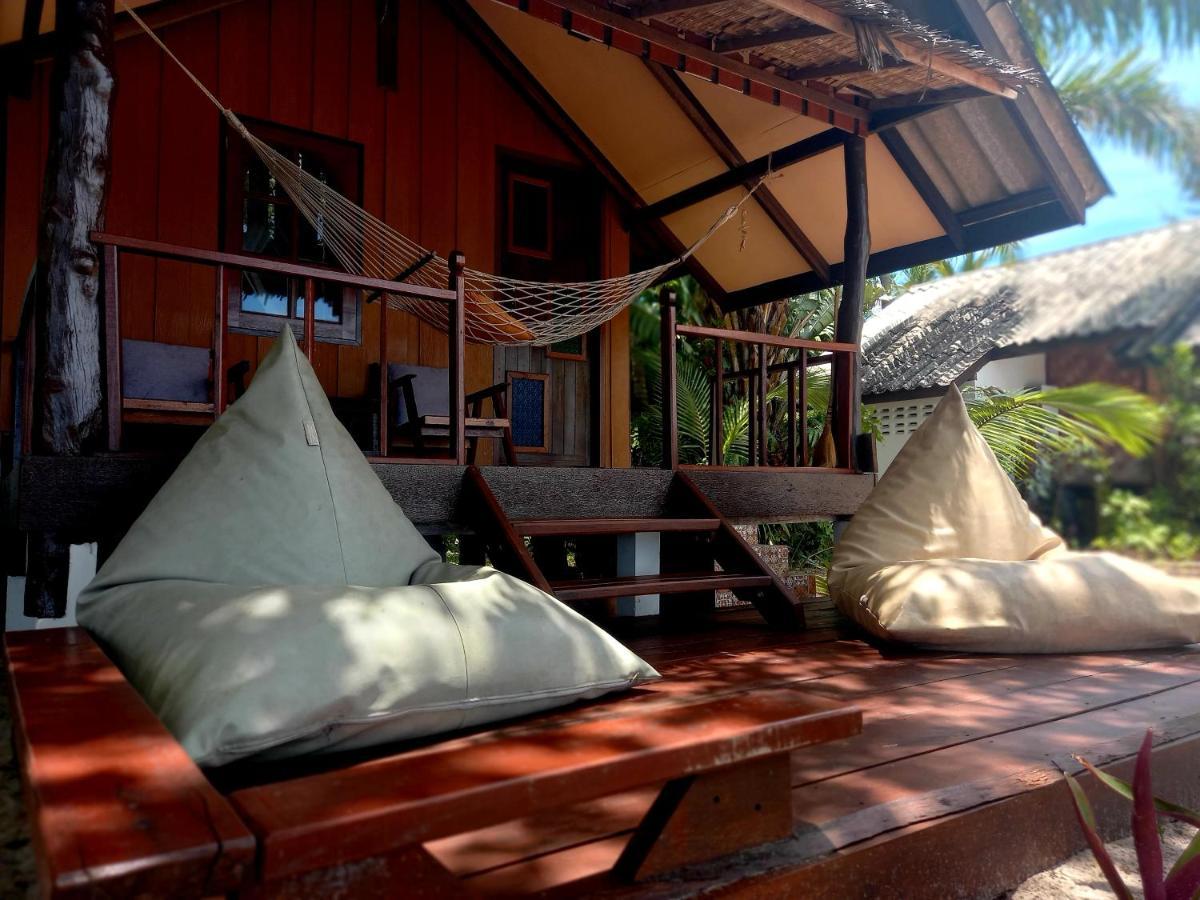 Sabai Sabai Beach Bungalows Koh Phayam Eksteriør bilde