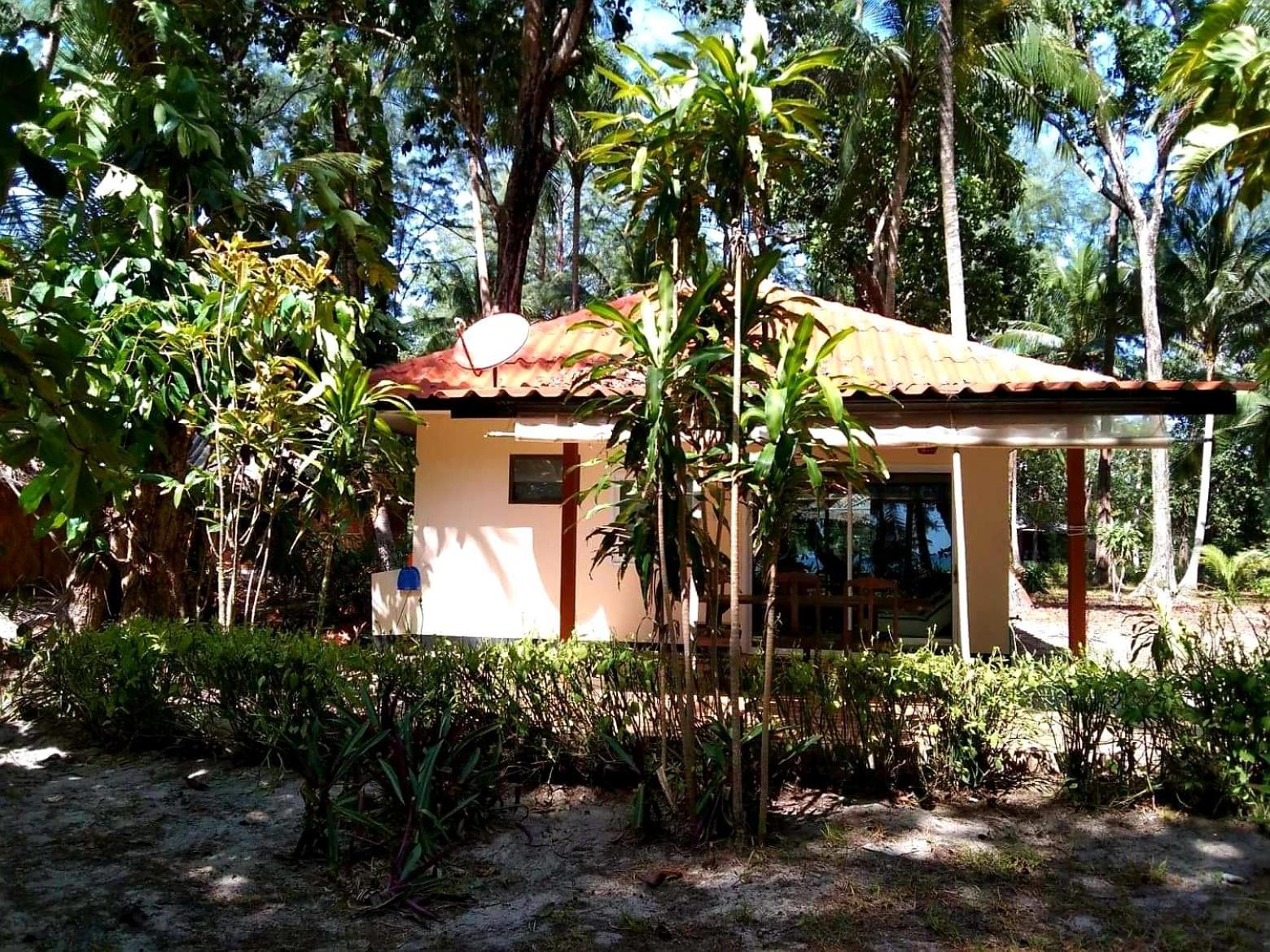 Sabai Sabai Beach Bungalows Koh Phayam Rom bilde