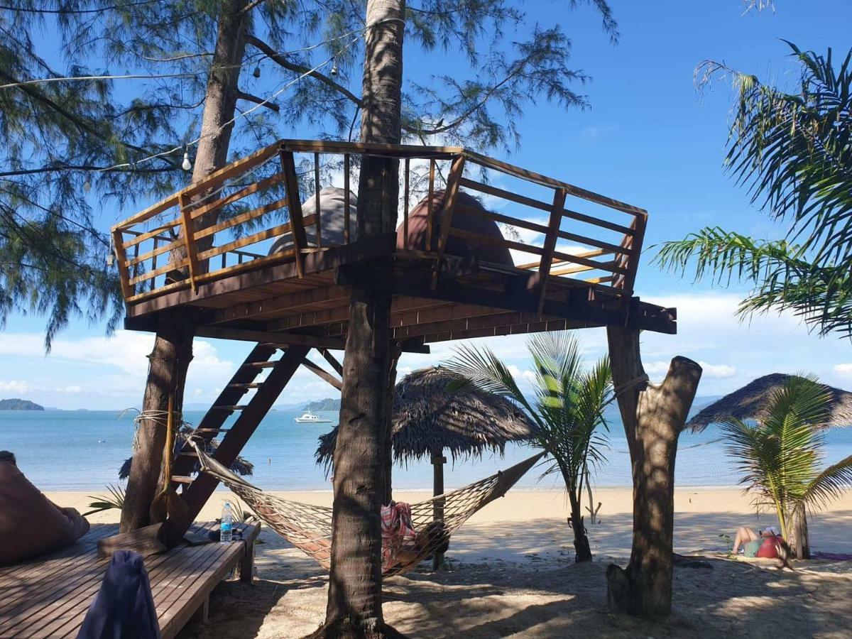 Sabai Sabai Beach Bungalows Koh Phayam Eksteriør bilde